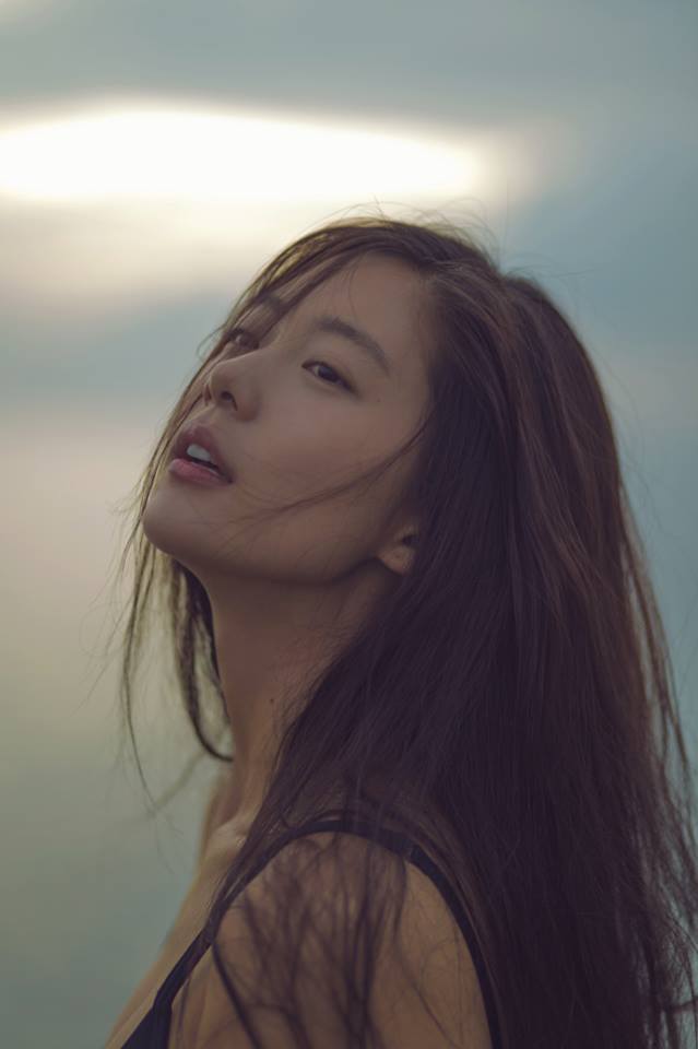 女搜查官紧身皮衣调教